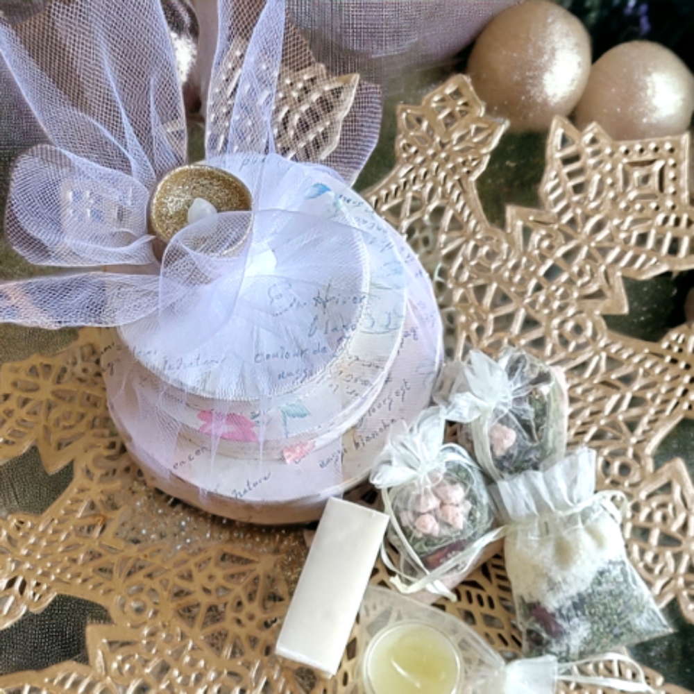 Gifting Tower Gift Set Round Vintage Upcycled Boxes Votive